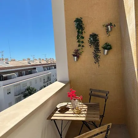 Sea View - Yellow Apartment *
